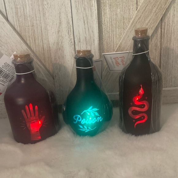 Target BP 2022 Color Changing LED Potion Bottles - Picture 4 of 13